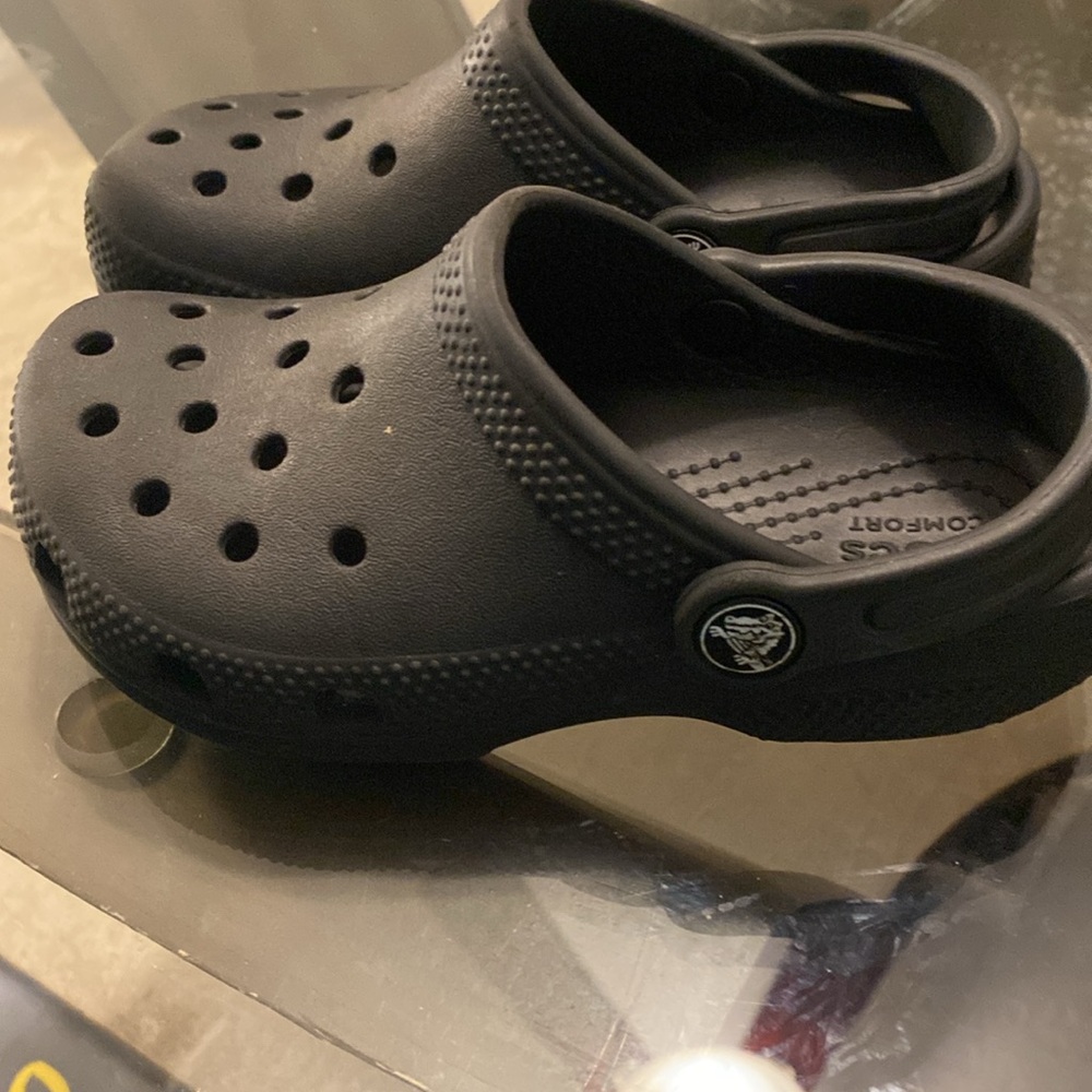 Crocs - Picture 2 of 3